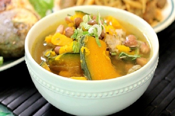 Canh bí đỏ