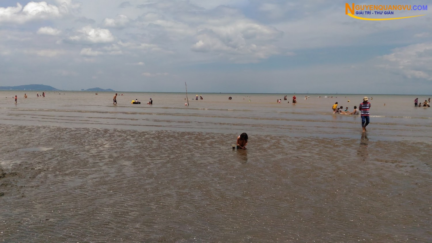 Chợ hải sản Hàng Dương