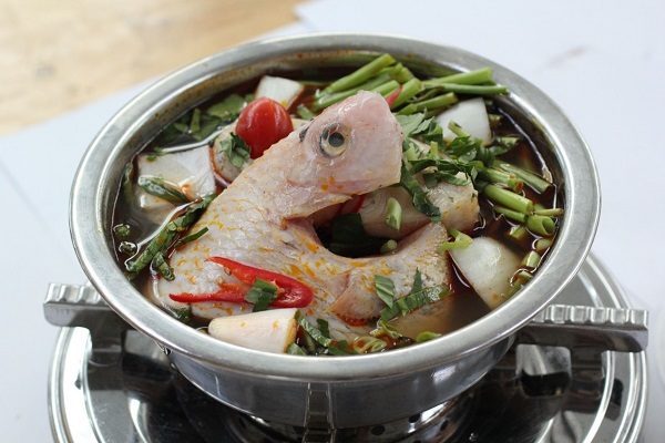 Lẩu cá diêu hồng kiểu thái