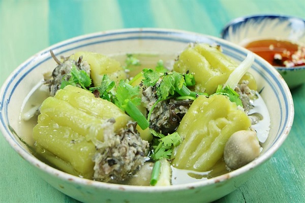 Canh mướp đắng (khổ qua) nhồi thịt