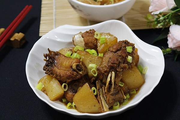 Sườn kho chua ngọt