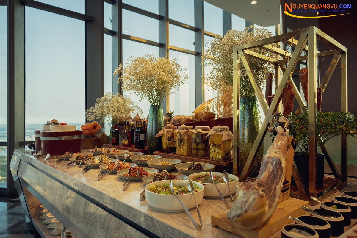Ăn Buffet tại Lamdmark 81